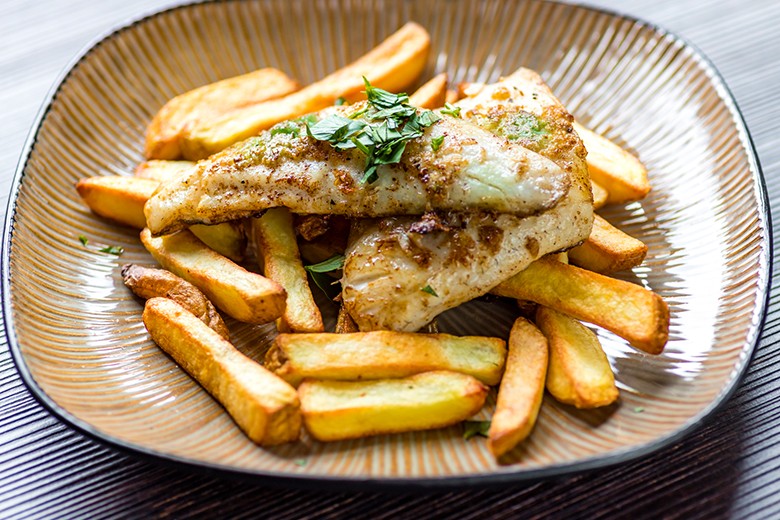 Gebratener Zander mit Pommes