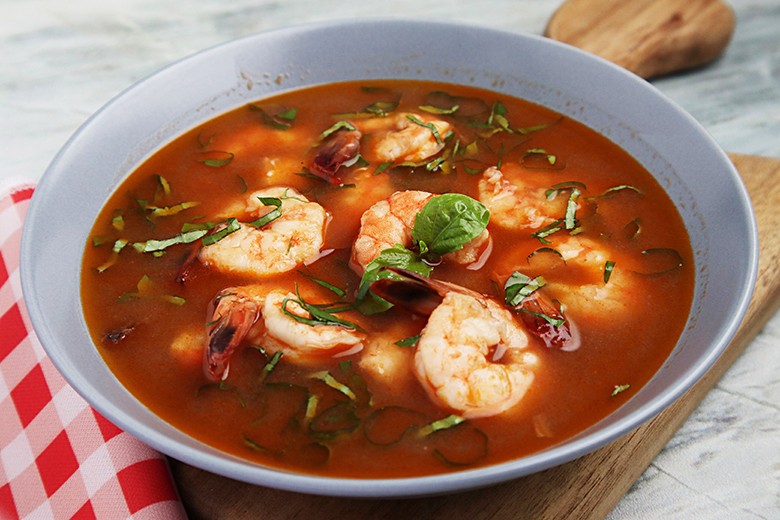Burgundersuppe mit Garnelen