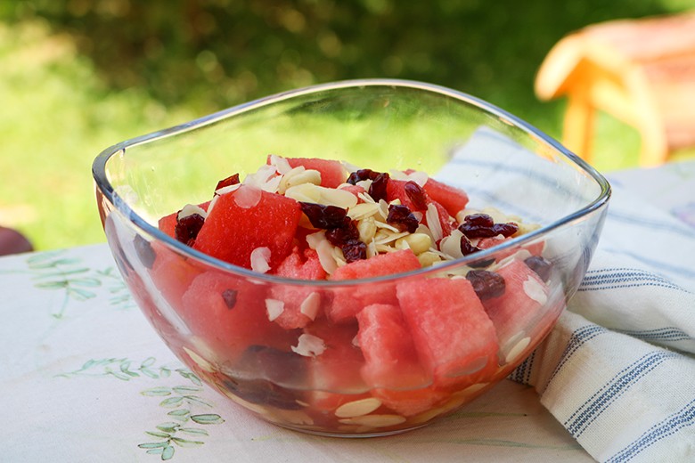 Wassermelone mit Rosinen