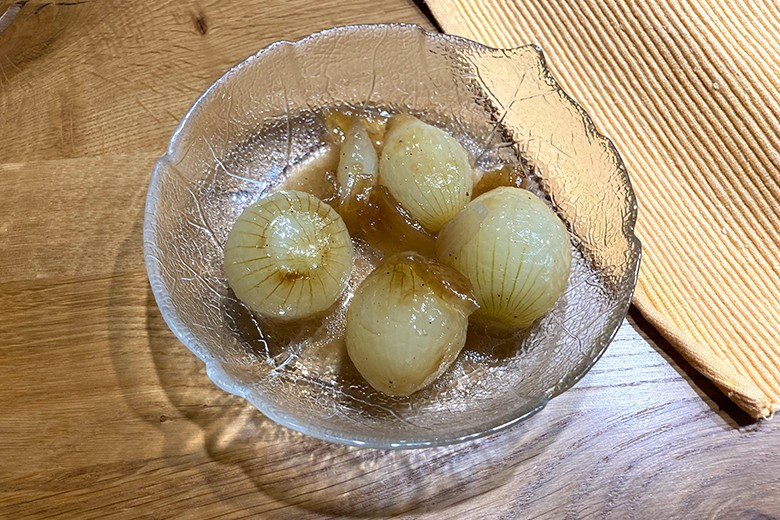 Zwiebeln süß-sauer