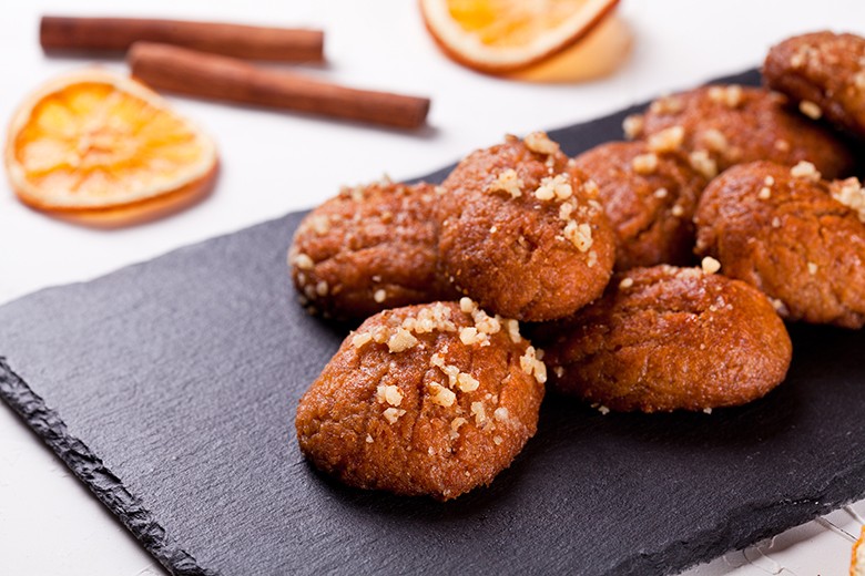 Griechische Melomakaronas