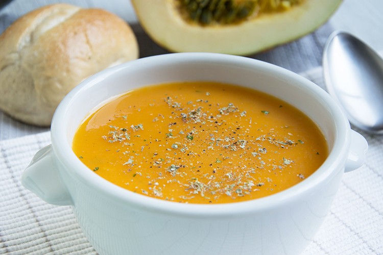Kürbissuppe mit Thymian