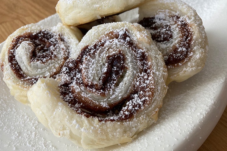 Blätterteigschnecken mit Nuss-Nougat-Creme
