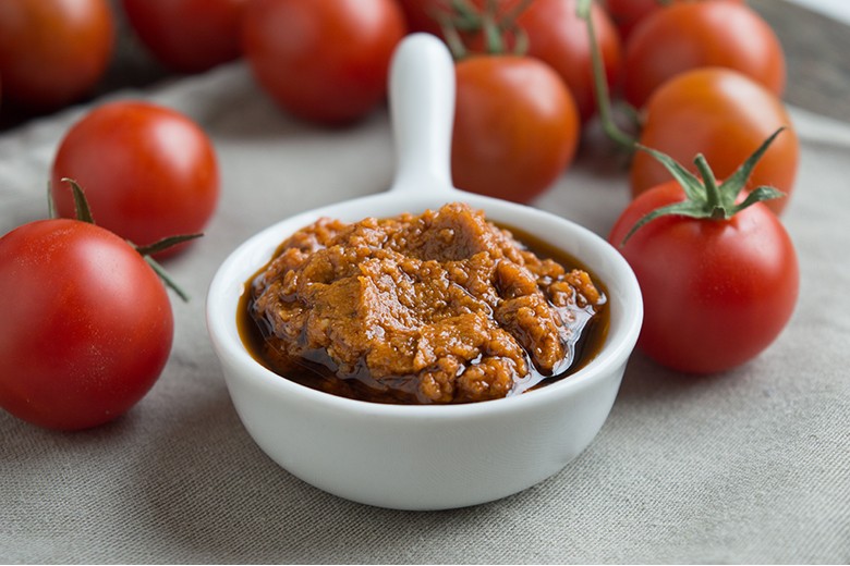 Rotes Pesto mit getrockneten Tomaten