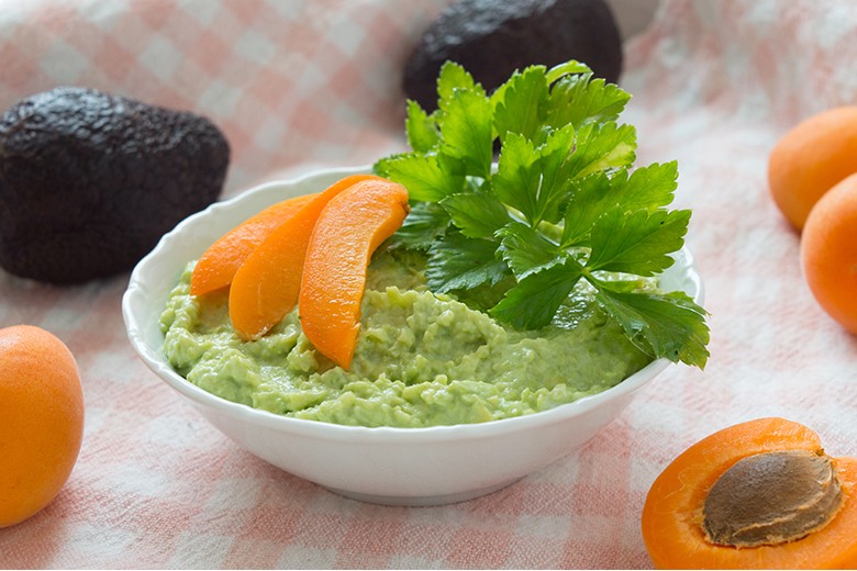 Avocado-Dip mit Creme fraiche