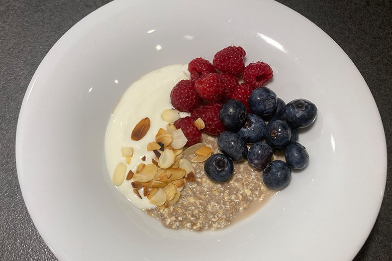 Chia-Müsli mit Beeren