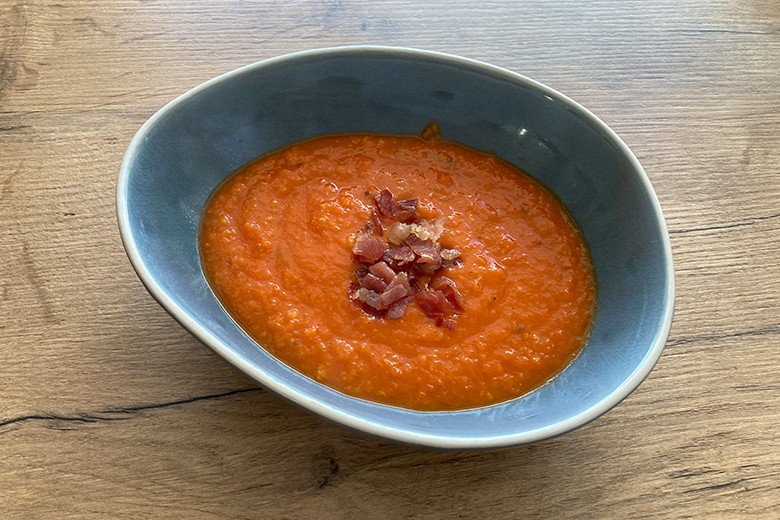 Tomatensauce mit Speck