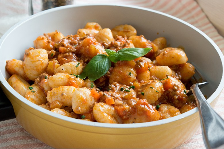 Gnocchipfanne mit Bolognesesauce
