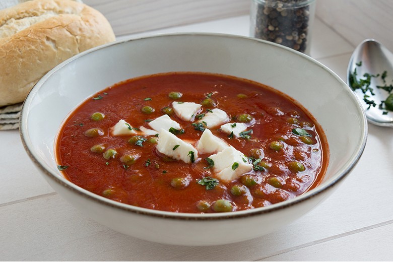 Tomateneintopf mit Erbsen