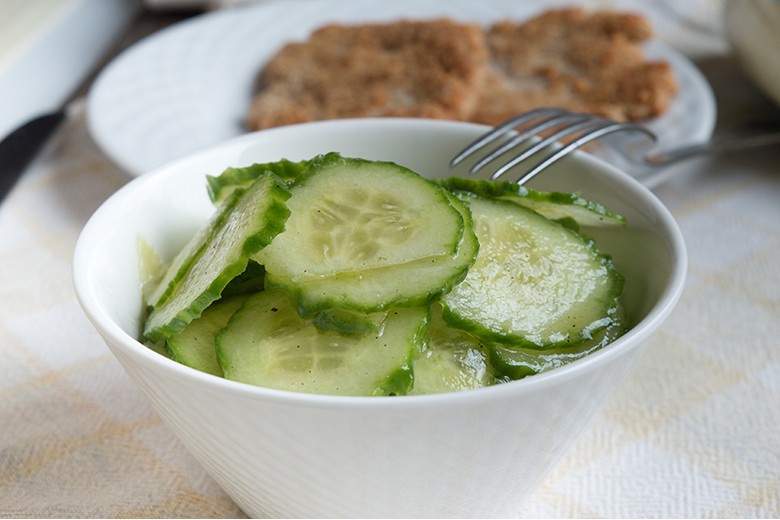 Würziger Gurkensalat