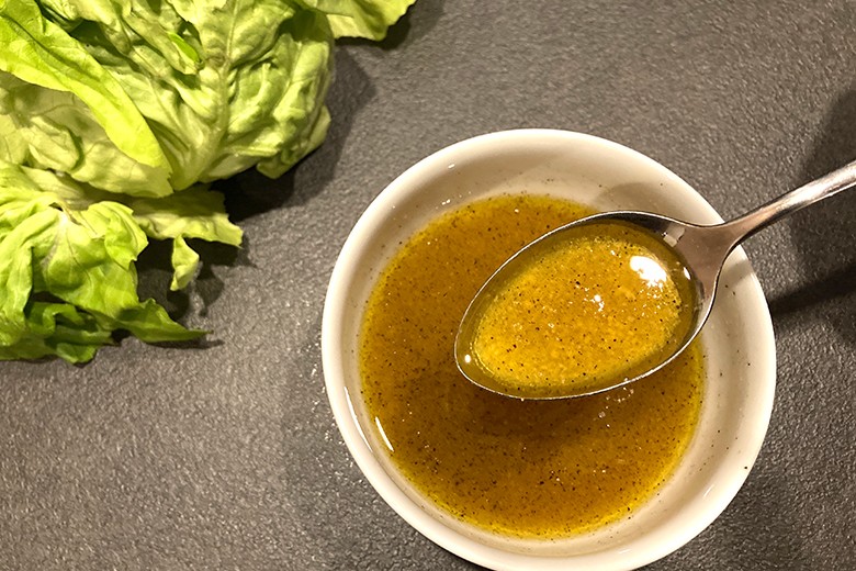 Balsamico-Honig-Senf-Dressing