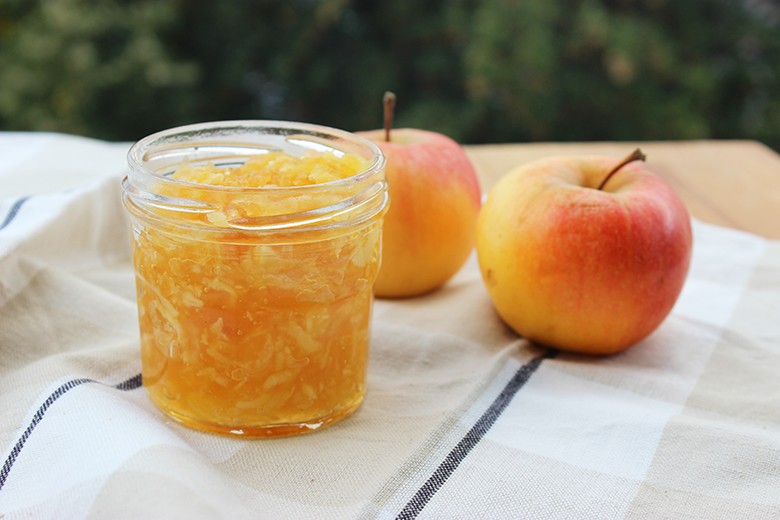 Marmelade mit Birne und Apfel