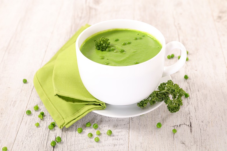 Kalte Erbsensuppe