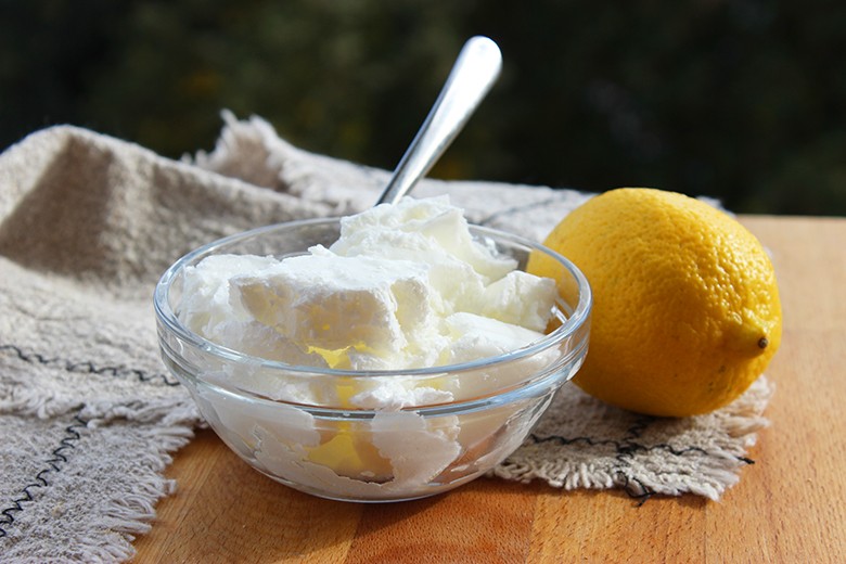 Frozen-Joghurt mit Zitrone