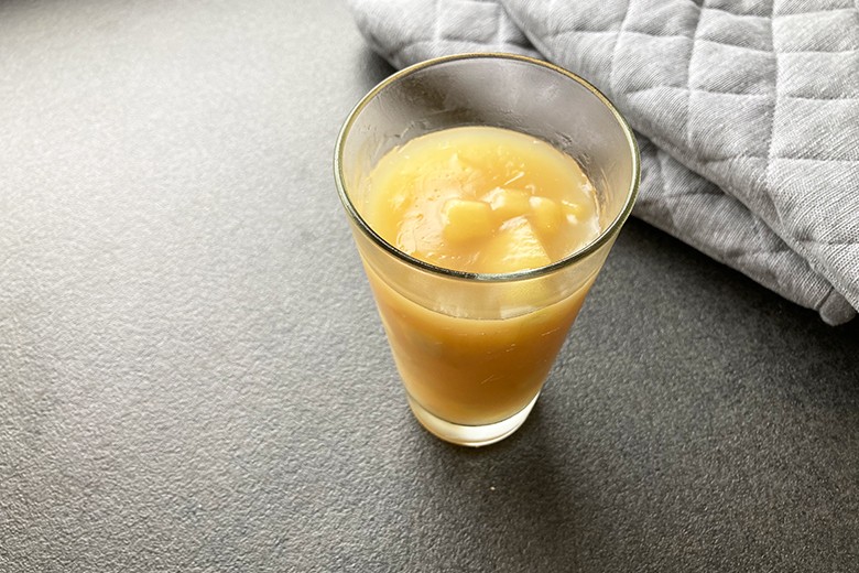 Apfel-Pudding mit Vanillepudding