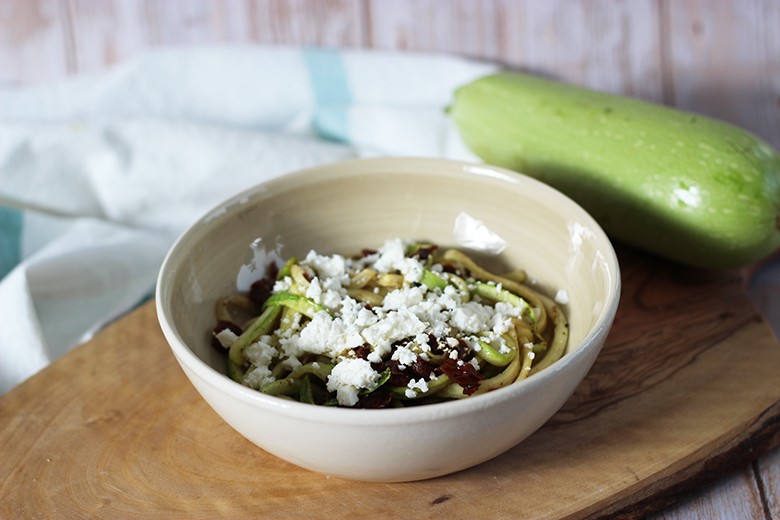 Zucchini Zoodles mit Feta