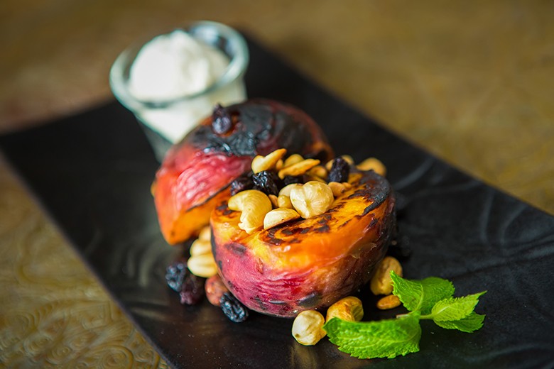 Gegrillte Pfirsiche