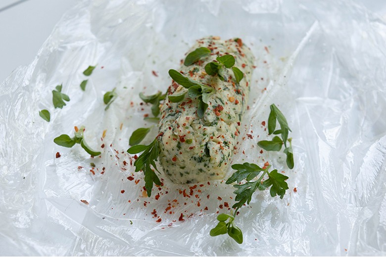 Kräuterbutter mit Chili
