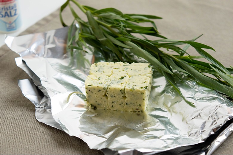 Omas Kräuterbutter