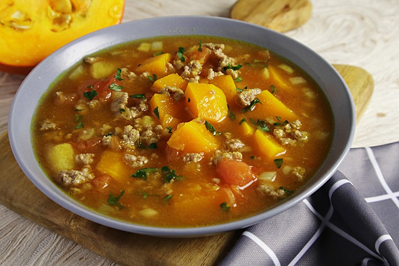 Hackfleischeintopf mit Curry-Kürbis