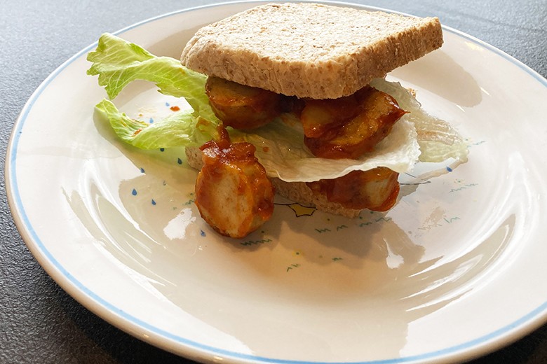 Currywurst-Sandwiches