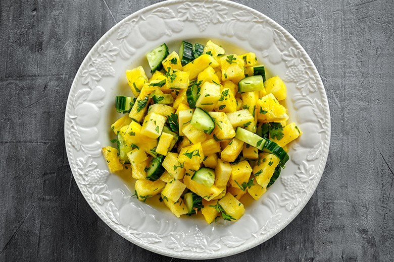 Gurkensalat mit Ananas