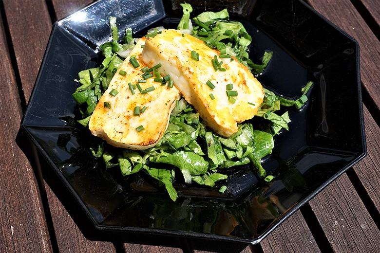 Salat mit Halloumi