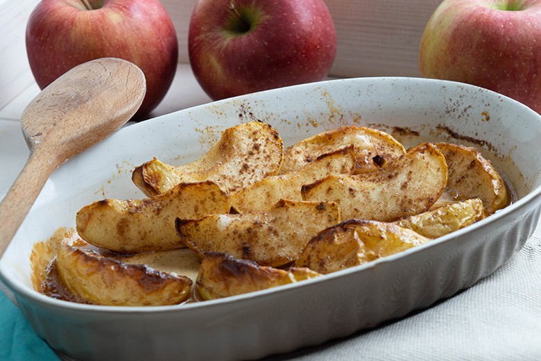 Zimtäpfel aus dem Backofen