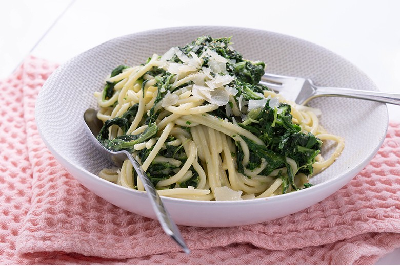 Spaghetti mit Spinatsoße