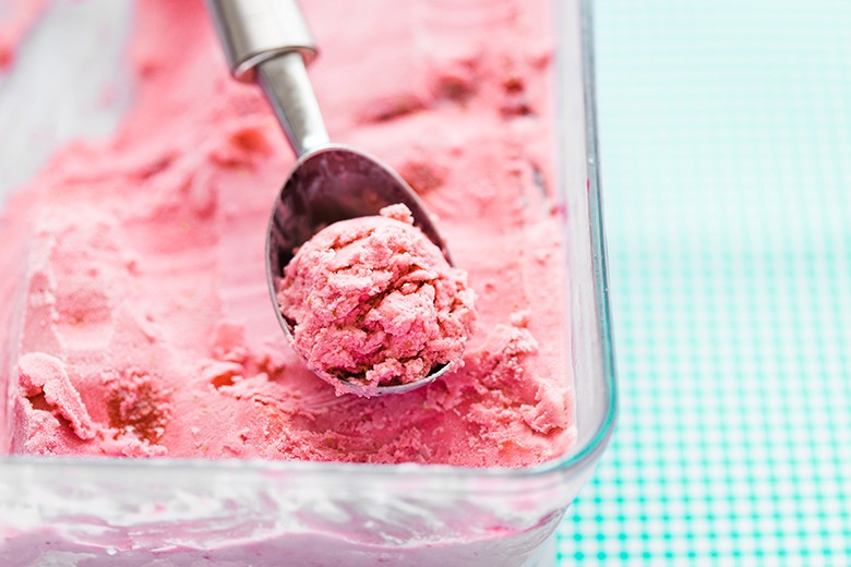 Veganes Erdbeer-Eis
