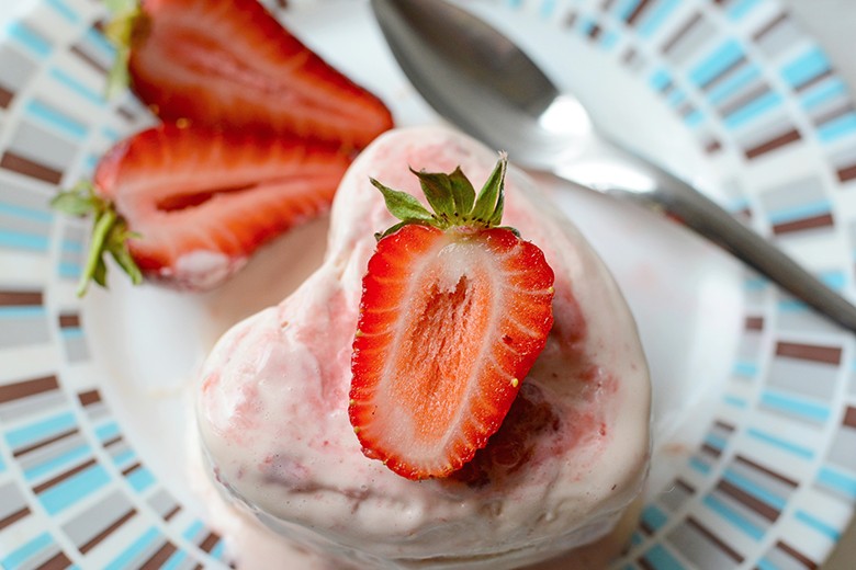Mascarpone-Erdbeer-Eis