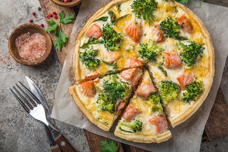 Quiche mit Brokkoli und Lachs