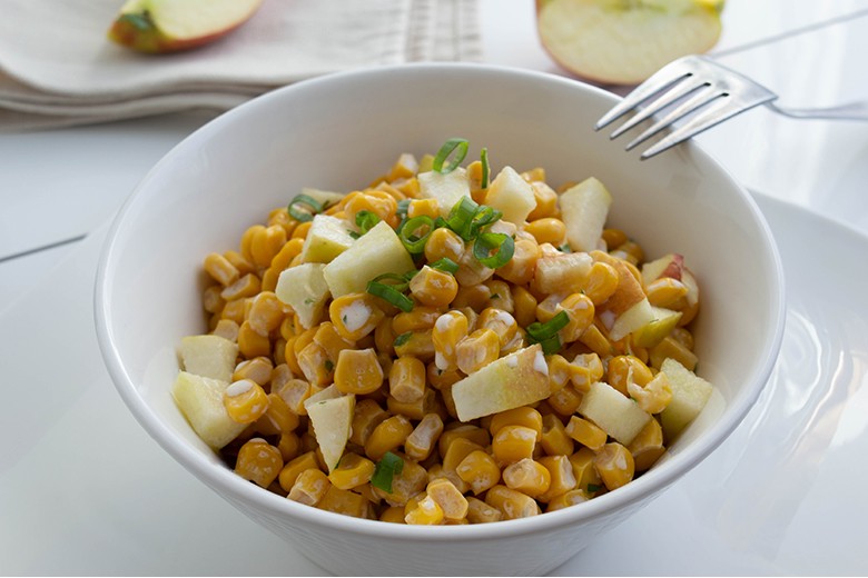 Maissalat mit Apfel