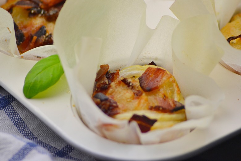 Pikante Muffins mit Speck
