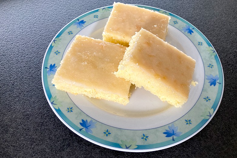 Zitronen-Blechkuchen