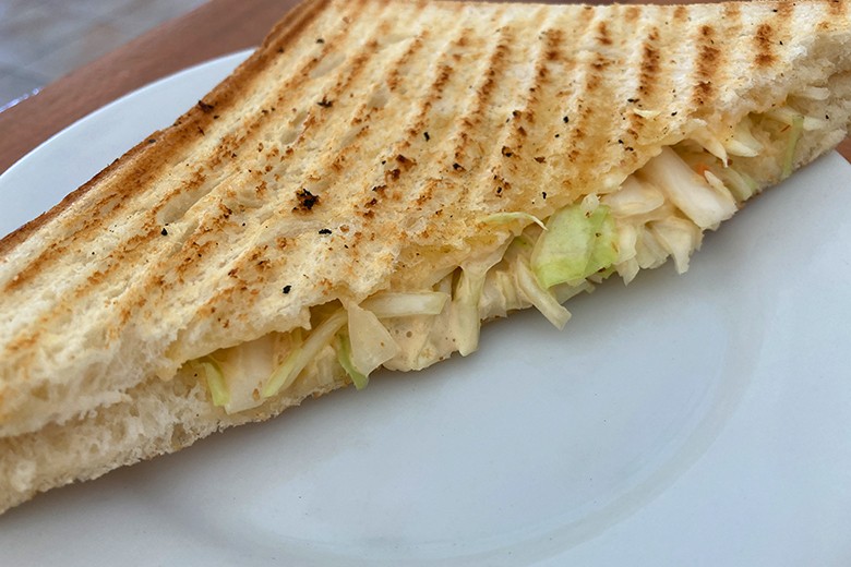 Coleslaw-Sandwich