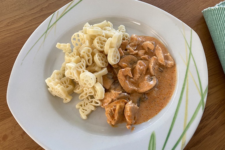 Hähnchen-Geschnetzeltes mit Champignons