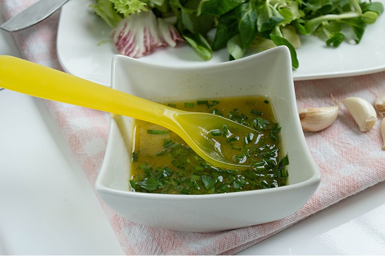 Senf-Agaven-Salatdressing