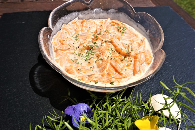 Möhrensalat mit Knoblauch