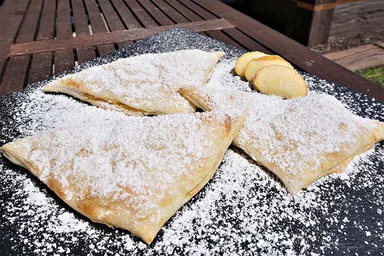 Quarktaschen mit Äpfeln und Mandeln