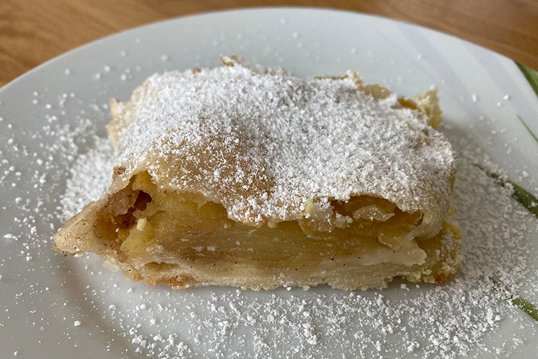 Apfelstrudel