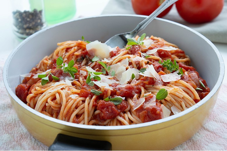 Spaghetti mit Tomatensauce