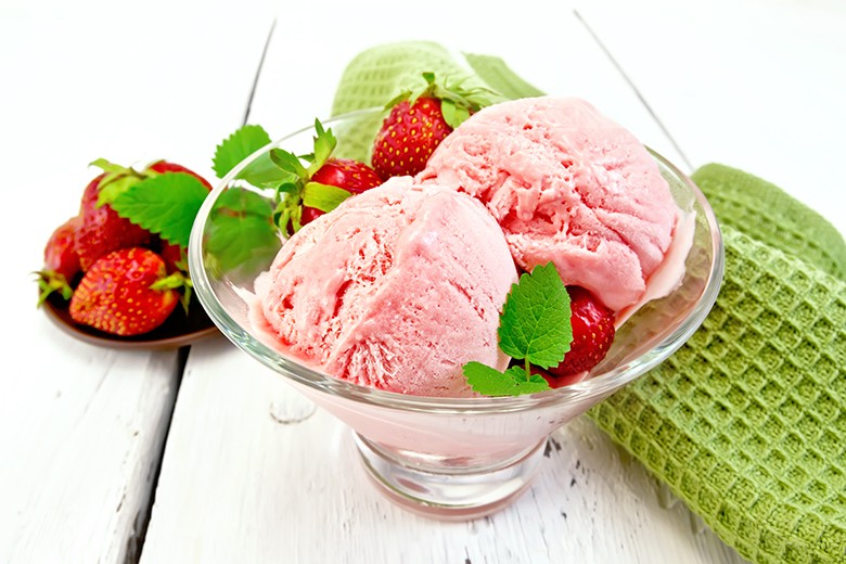 Joghurt-Eis ohne Zucker