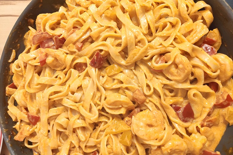 Pasta mit Paprika und Garnelen