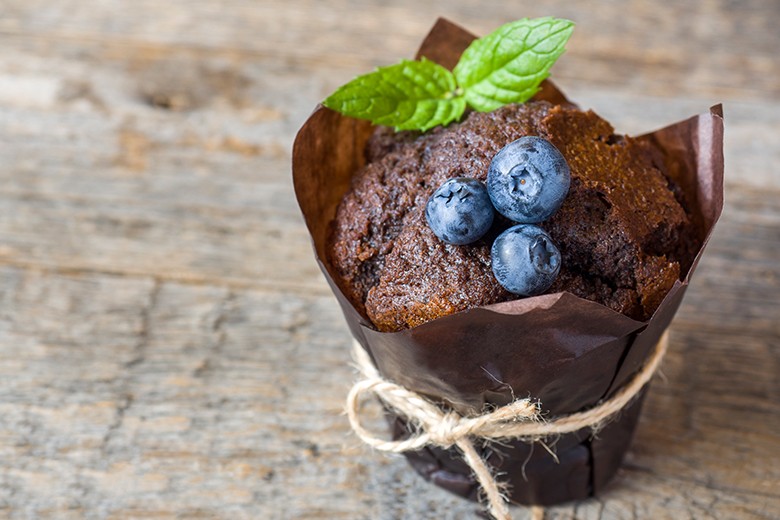 Schokoladenmuffins mit Blaubeeren