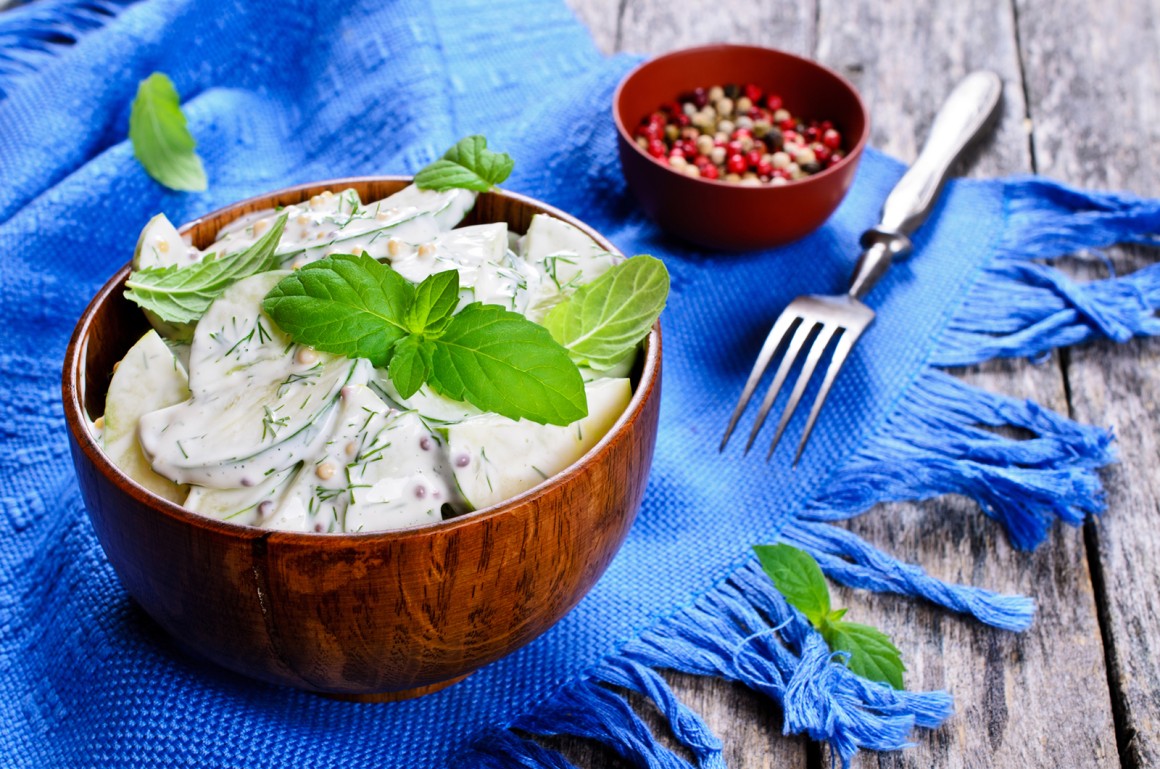Sommerlicher Gurkensalat