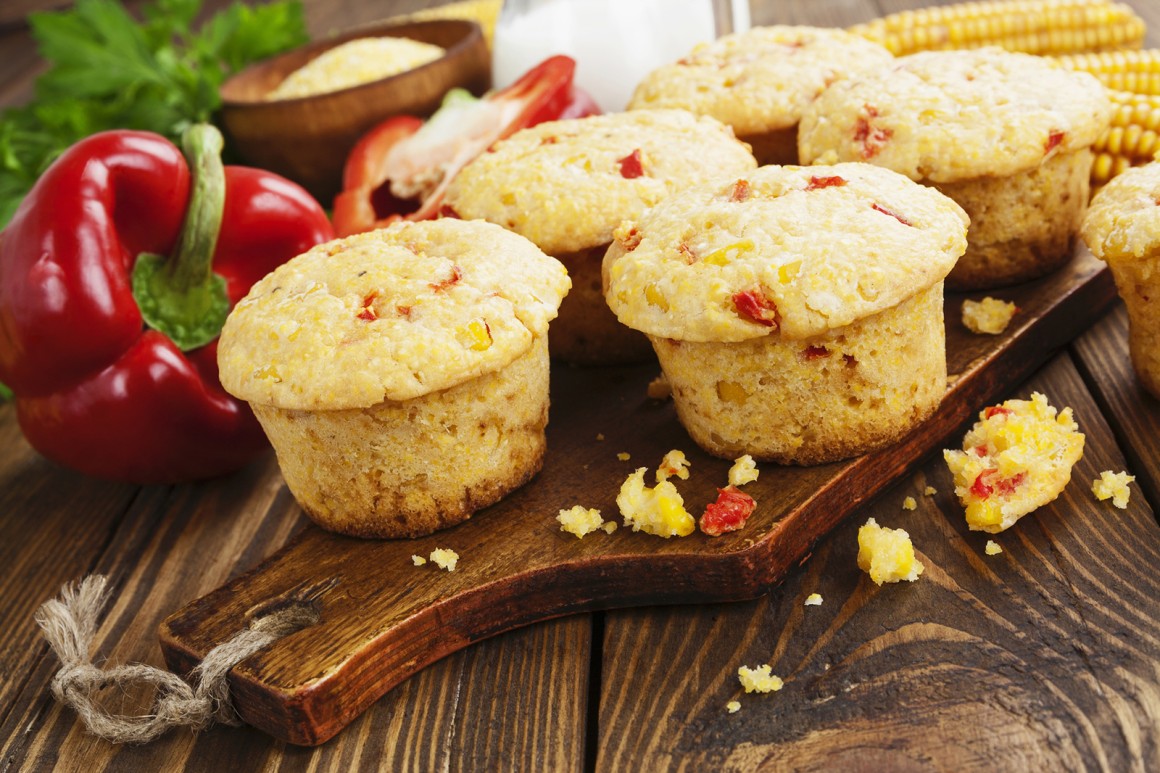 Muffins mit Peperoni und Mais