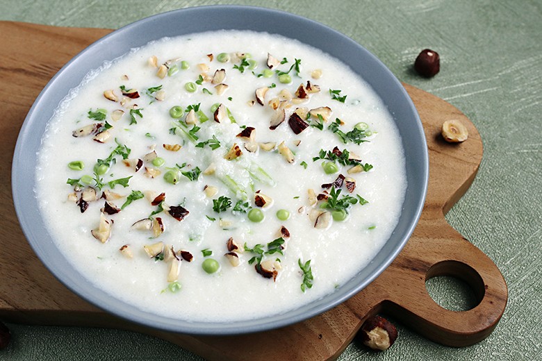 Erbsen-Nuss-Kohlrabisuppe