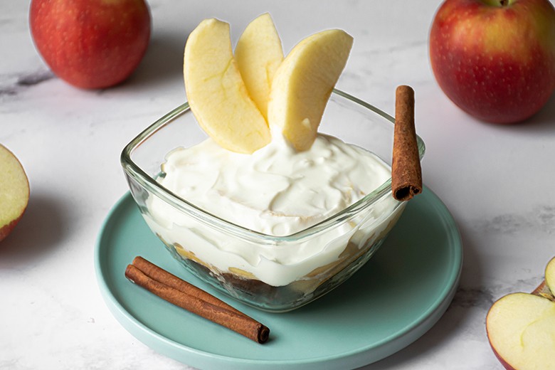 Süße Apfel-Joghurtcreme