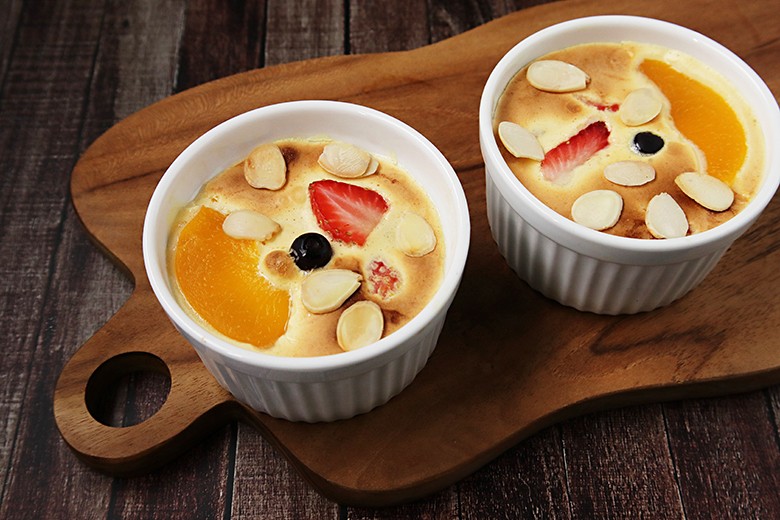 Früchte unter Quark Gratin